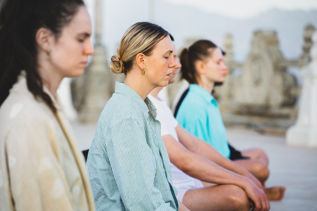 Most Effective Ways To Prevent Emotional Eating Most Effective Ways To Prevent Emotional Eating