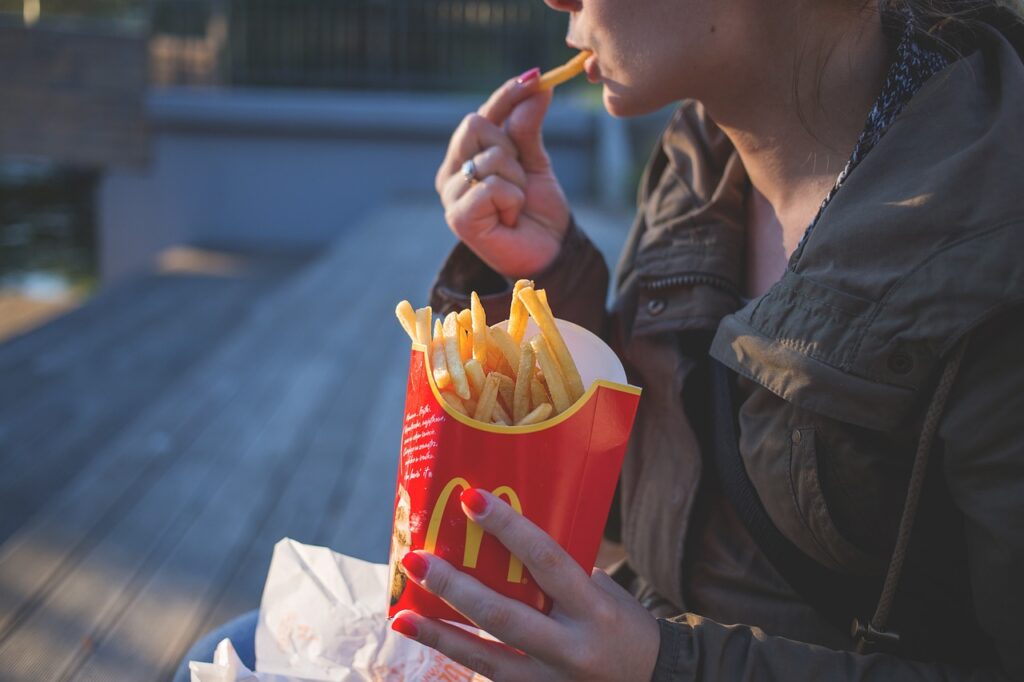 Top Ways To Eat Mindfully And Savor Your Meals