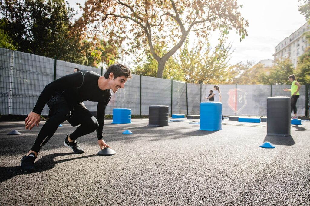 What Are The Key Features To Consider When Buying A Fitness Tracker For Motivation
