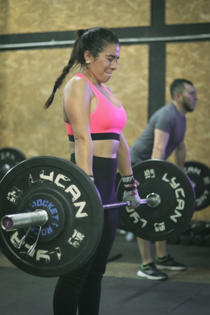 What To Look For In A Quality Pair Of Weightlifting Wrist Wraps For Support