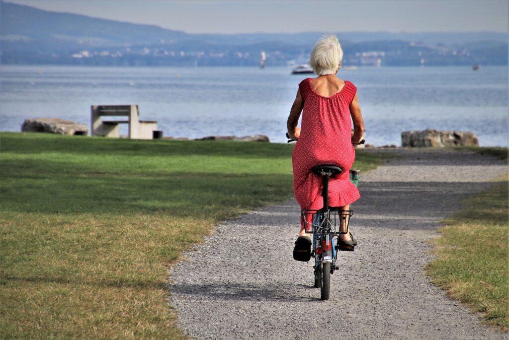 Workout Routines For Seniors To Stay Fit And Healthy